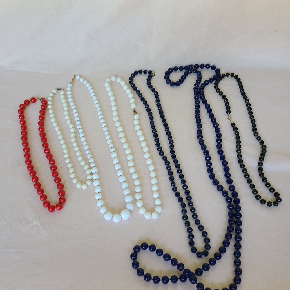 Red White Blue Plastic Beaded Necklace Bundle Lot Various Size Patriotic Vintage
